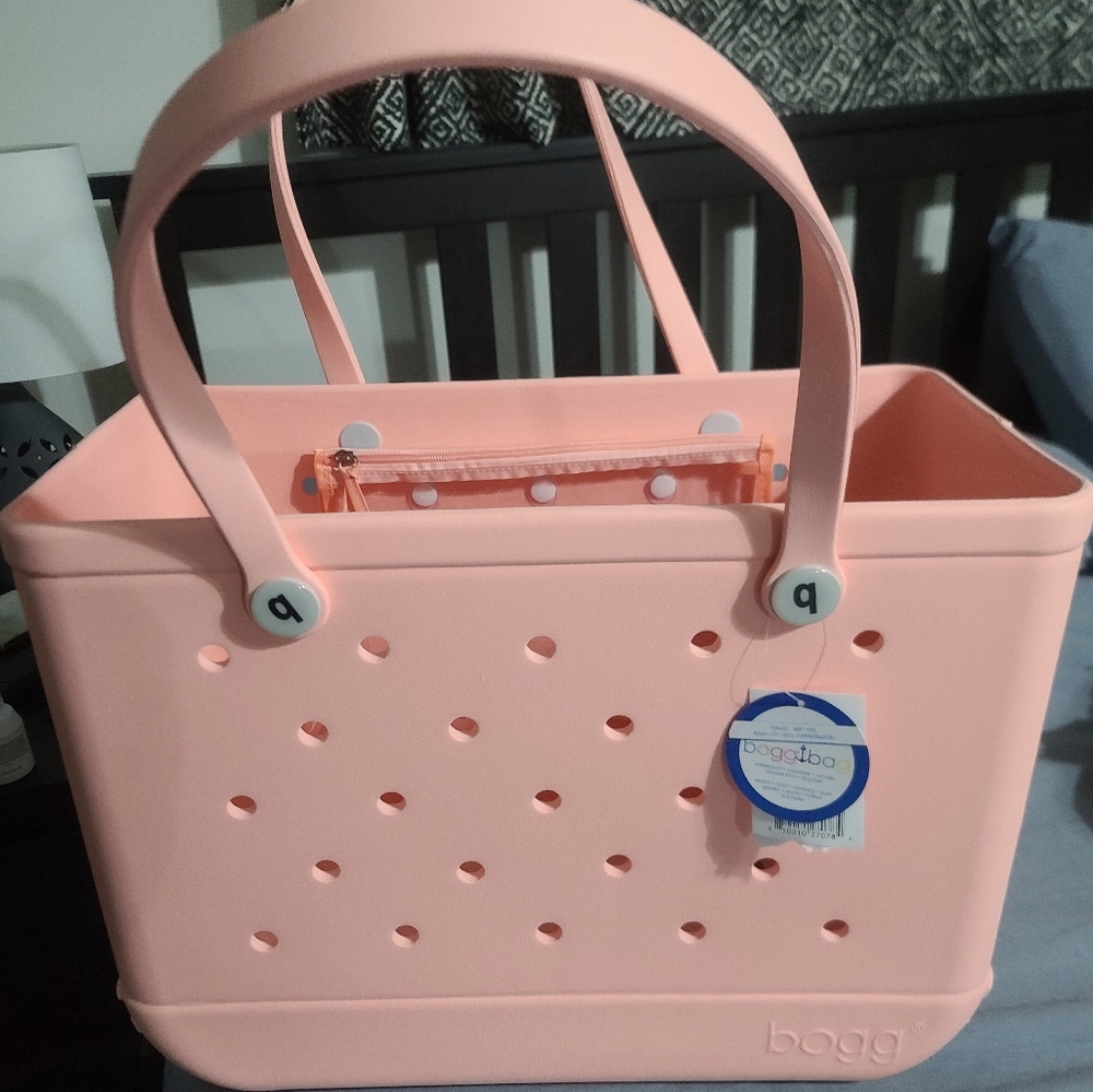 NWT Original (large) Peach Bogg Bag